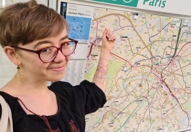 Elle décide de se faire tatouer... le plan du métro de Paris sur le bras