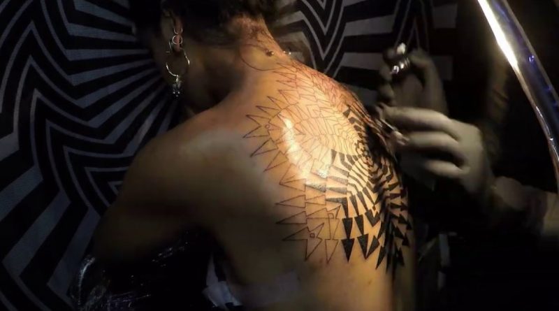 Lewisink (Black Symmetry) - Tattoo Timelapse | London Tattoo Convention 2019